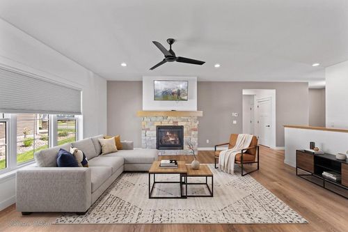1201 Jacob Dr, Prairie Du Sac, WI, 53578-2154 | Card Image