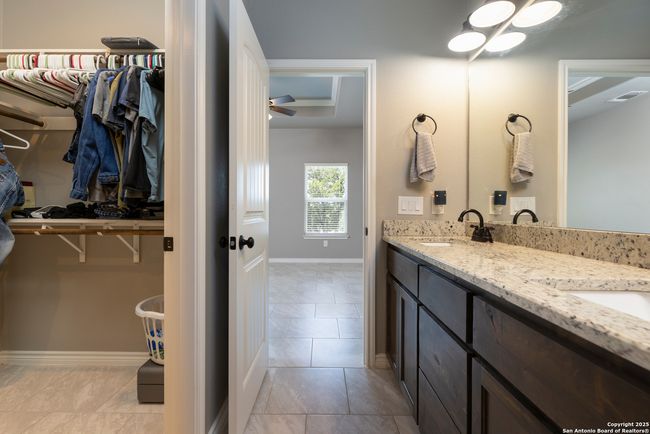 1407 Tanglewood Trl, House other with 3 bedrooms, 2 bathrooms and null parking in Spring Branch TX | Image 14