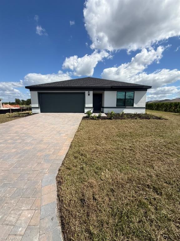 Residential Lease in LABELLE 2