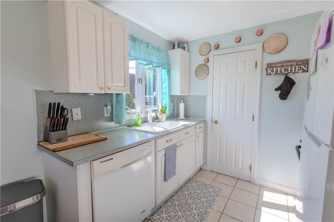 5 - 151 Willett Ave, Condo with 2 bedrooms, 2 bathrooms and 2 parking in Riverside RI | Image 10