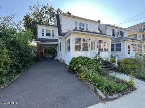 538 Park Ave, Albany, NY, 12208-3208 | Card Image