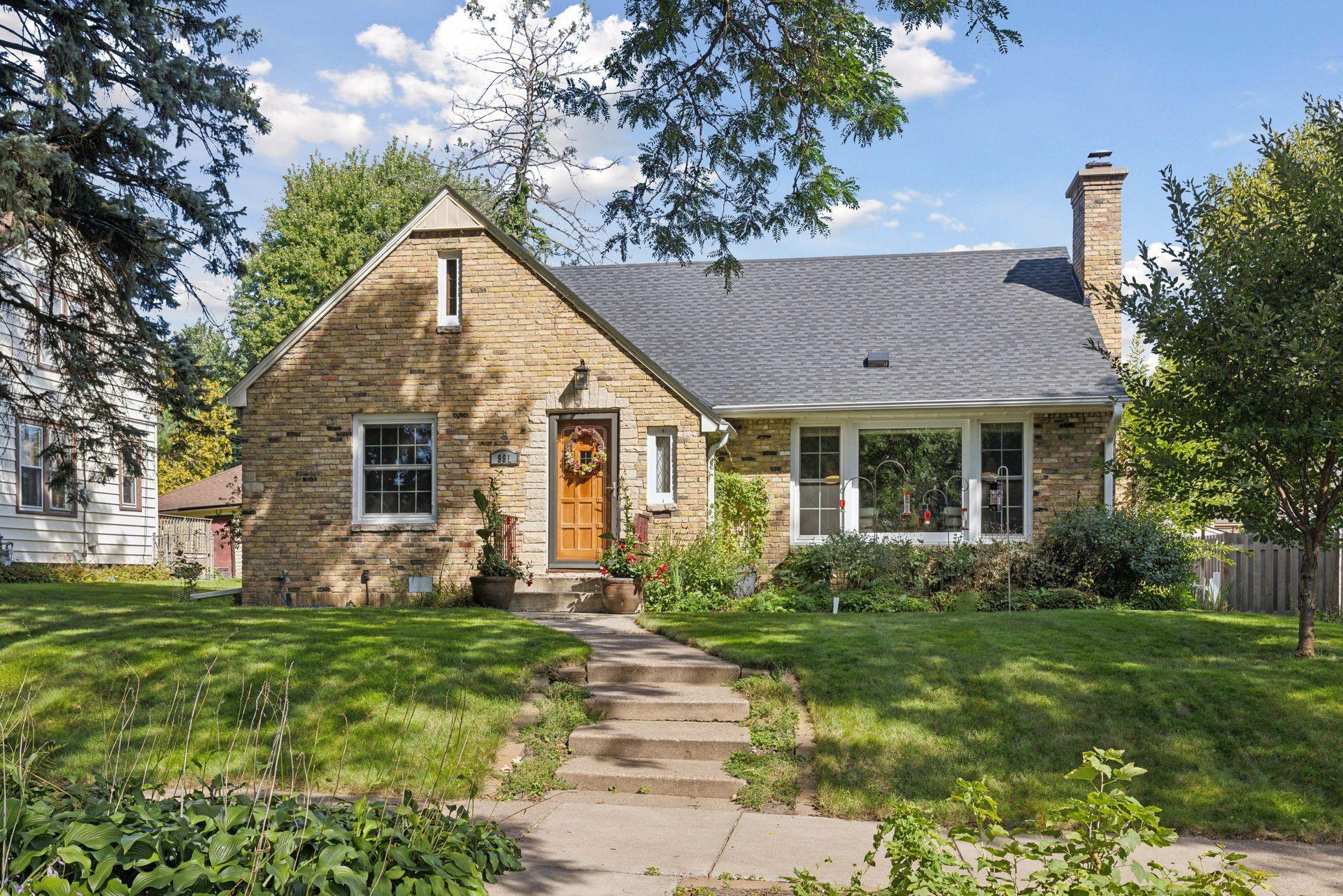Hoyt Ave, Saint Paul, MN 55117