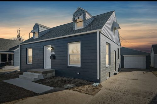 1909 Williams Blvd Sw, Cedar Rapids, IA, 52404-1538 | Card Image