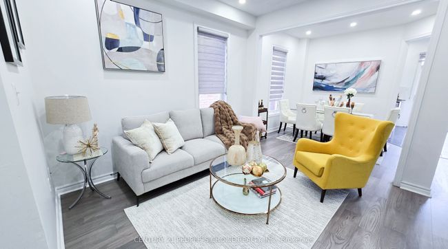42 Deepcoral Crt, House attached with 4 bedrooms, 4 bathrooms and 3 parking in Brampton ON | Image 5