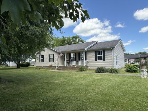 242 Kay Cir, Lafayette, TN, 37083-3303 | Card Image