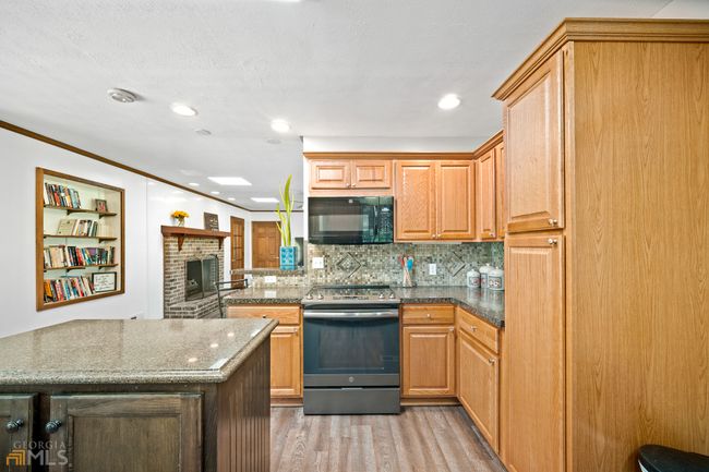 478 Crumbley Rd, House other with 3 bedrooms, 2 bathrooms and 3 parking in MCDONOUGH GA | Image 14