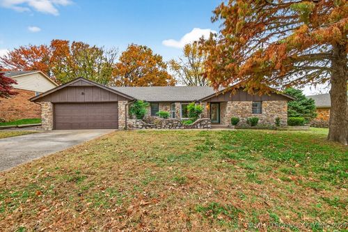 325 Turkey Creek Rd, Bartlesville, OK, 74006-8116 | Card Image