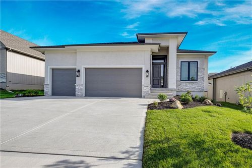 22085 W 93rd Ter, Lenexa, KS, 66220-2525 | Card Image