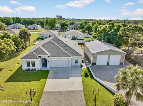 8236 100th Ave, Vero Beach, FL, 32967-2851 | Card Image