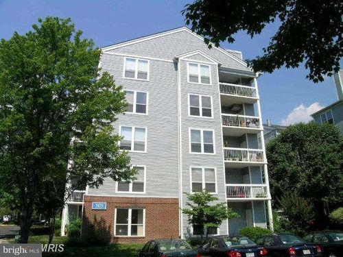 5-e5-3175 Summit Square Dr, OAKTON, VA, 22124-2865 | Card Image