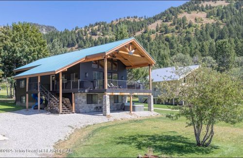 121 Canyon Pines Way, Star Valley Ranch, WY, 83127-5033 | Card Image