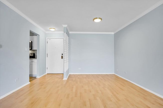 UNIT-114 - 3350 N Carriageway Dr, Condo with 2 bedrooms, 2 bathrooms and 1 parking in Arlington Heights IL | Image 6
