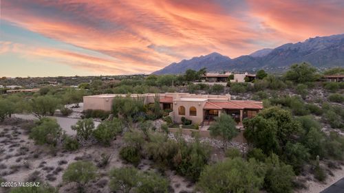 3841 E Placita Sumo, Tucson, AZ, 85718-6043 | Card Image