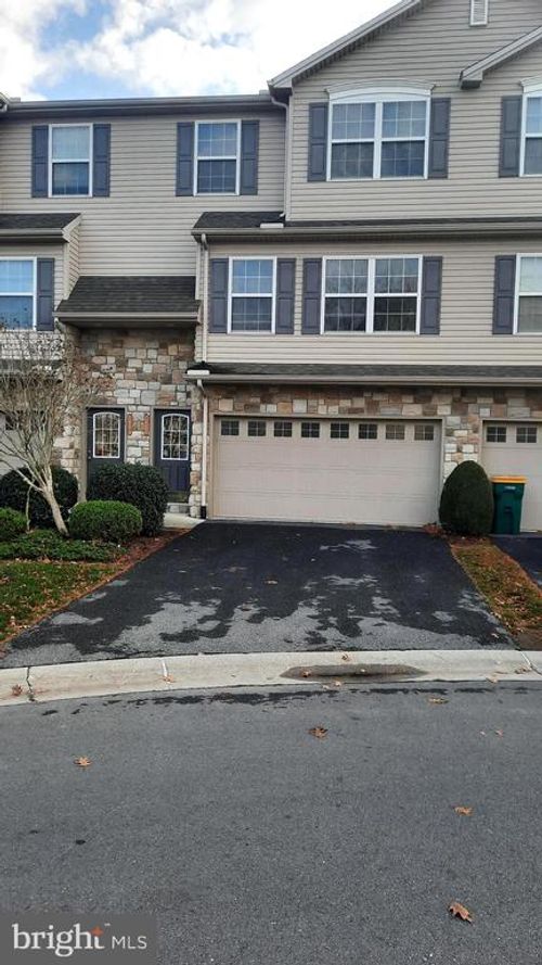 217 Antilles Ct, MECHANICSBURG, PA, 17050-5247 | Card Image
