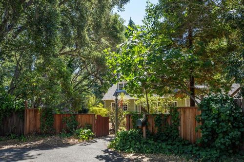 2 Bassett Ln, Atherton, CA, 94027-3101 | Card Image