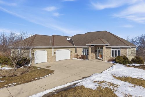 5207 Lower Lakeview Ridge Road, Belgium, WI, 53004 | Card Image