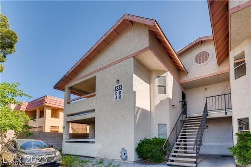 6233 Ilanos Ln, Las Vegas, NV, 89108-2697 | Card Image