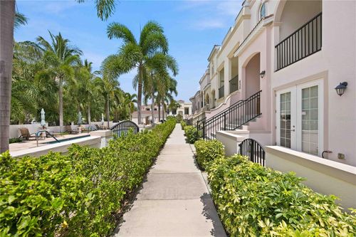 312-435 Nokomis Ave S, Venice, FL, 34285-2618 | Card Image