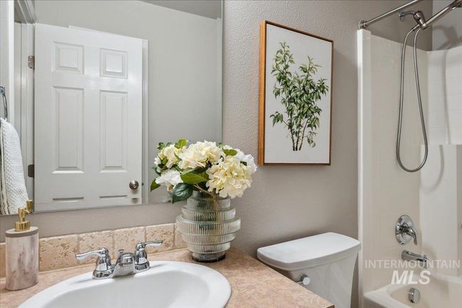 10972 W Spring River St, House other with 3 bedrooms, 3 bathrooms and 2 parking in Boise ID | Image 21