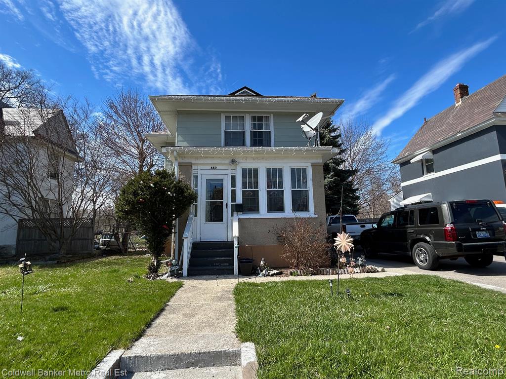 Perry St, Pontiac, MI 48342