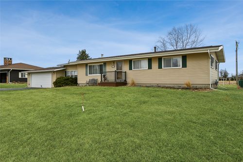 103 Walnut St, Van Horne, IA, 52346-9840 | Card Image