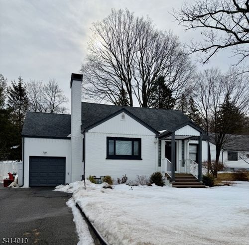 7 Center Grove Rd, Randolph, NJ, 07869-4407 | Card Image