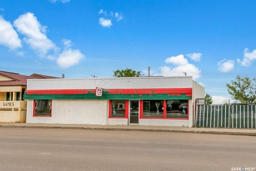 428 Pacific Ave, Kerrobert, SK, S0L1R0 | Card Image