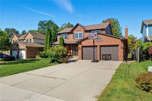 275 Cornwallis Rd, Ancaster, ON, L9G3Y9 | Card Image