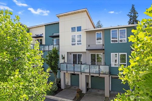 3571 Ne 146th Pl, Shoreline, WA, 98155-2633 | Card Image