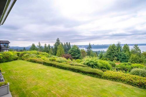 49-2202 Folkestone Way, West Vancouver, BC, V7S2X7 | Card Image