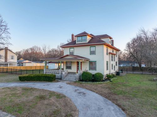 501 E Walker St, Ash Grove, MO, 65604-9139 | Card Image