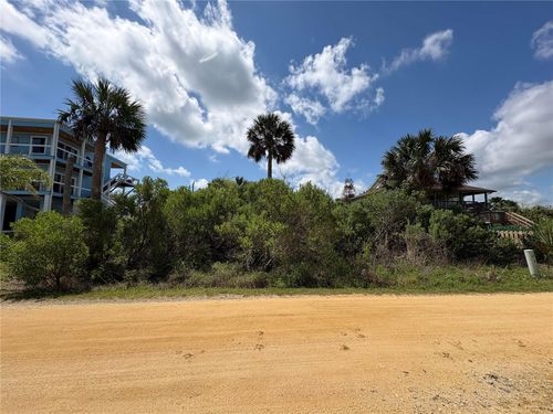 16 Oceanside Drive, Palm Coast, FL, 32137 | Card Image