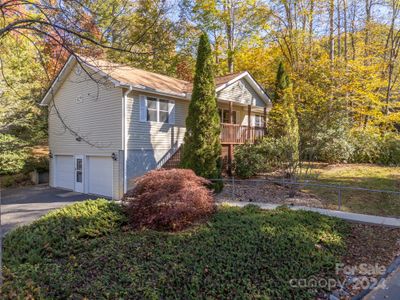 103 Lone Eagle Lane, House other with 3 bedrooms, 3 bathrooms and null parking in Hendersonville NC | Image 1