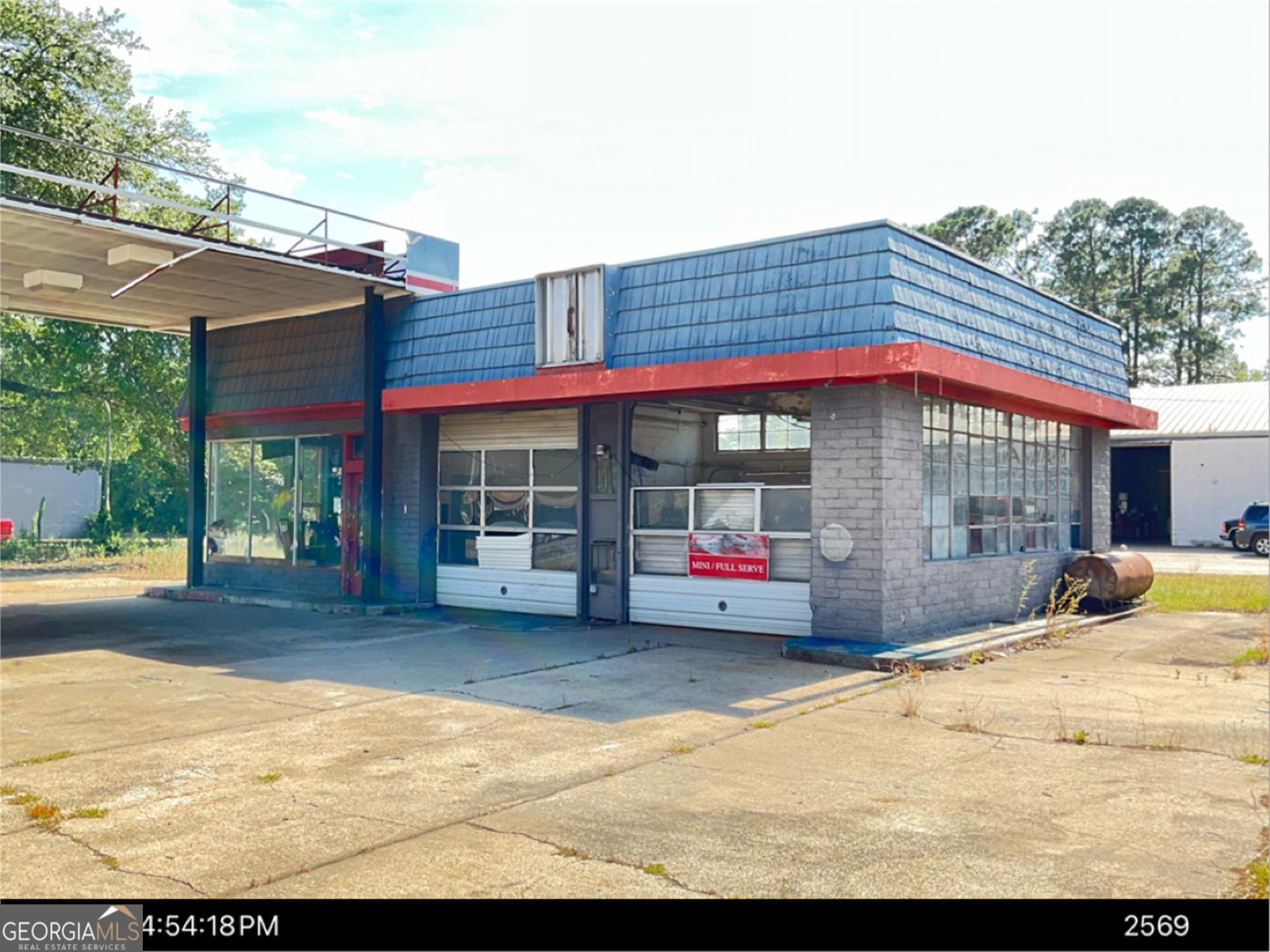 1201 Slappey Blvd, Albany, GA 31701-1424