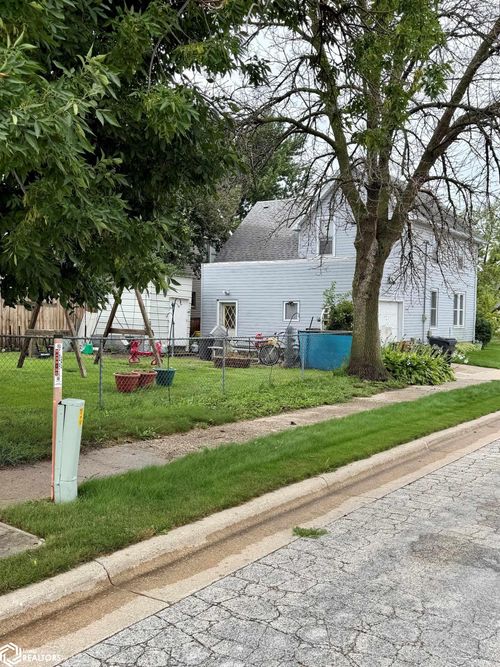 403 1st Street Sw, Clarion, IA, 50525 | Card Image