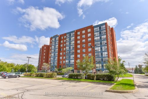 ph2-55 Blue Springs Dr, Waterloo, ON, N2J4T3 | Card Image