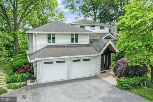 365 Hamaker Rd, MANHEIM, PA, 17545-8248 | Card Image