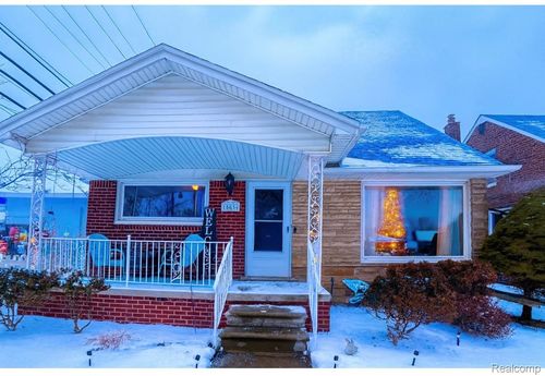 15854 Englewood Ave, Allen Park, MI, 48101-1764 | Card Image