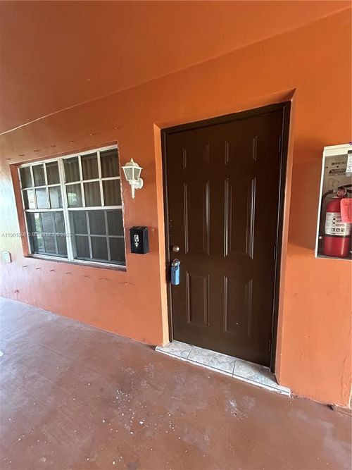 apt-c-5200 Nw 17th Ct, Lauderhill, FL, 33313-5588 | Card Image
