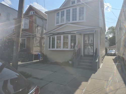 8632 122nd St, Richmond Hill, NY, 11418-2505 | Card Image