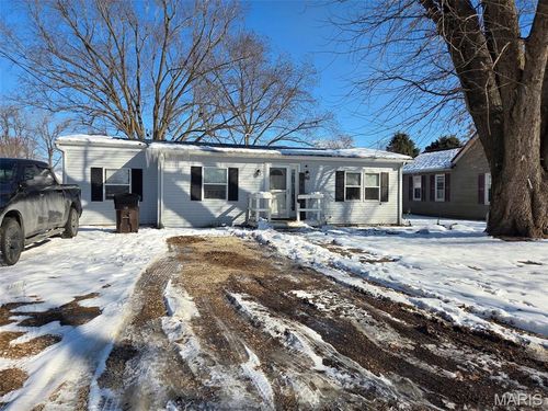 160 S Church St, New Canton, IL, 62356-3251 | Card Image