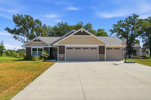 23074 27th Ave, Saint Augusta, MN, 56301-5888 | Card Image