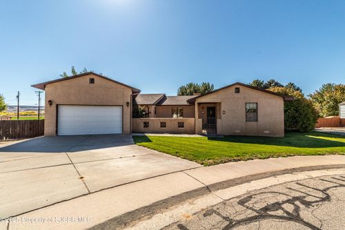 7 Road 6052, Farmington, NM, 87401-9609 | Card Image