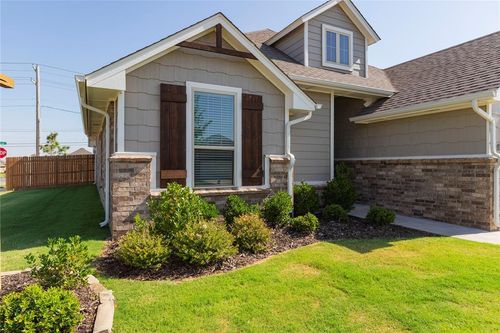 9108 Nw 121st Ter, Yukon, OK, 73099-8946 | Card Image