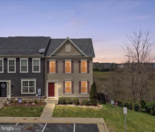 60 Niblick Sq, FRONT ROYAL, VA, 22630-1601 | Card Image