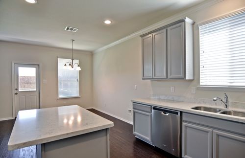 2305 Bernese Ln, Fort Worth, TX, 76131-1648 | Card Image