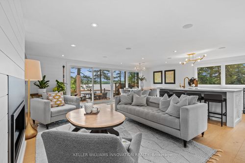 2872 Muskoka Rd 118 W, Port Carling, ON, P0B1J0 | Card Image