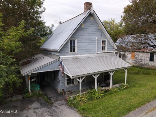 31 Mountain St, Whitehall, NY, 12887-1327 | Card Image