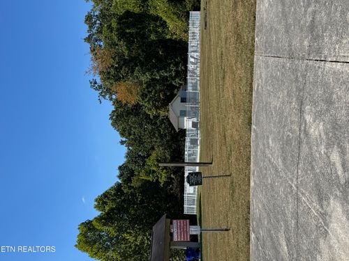 2700 Glacier Way, Knoxville, TN, 37924-2088 | Card Image