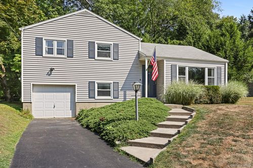 2434 Mill Pond Rd, Yorktown Heights, NY, 10598-3512 | Card Image
